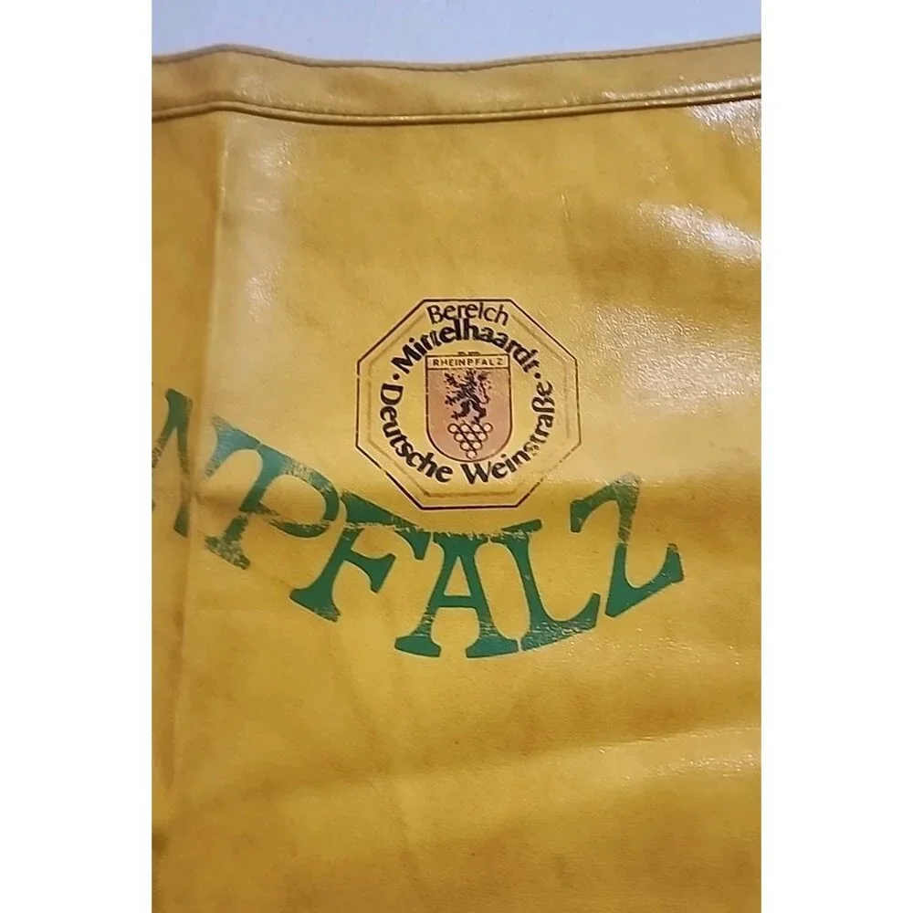 German Wine Region Half Apron With Chain Closure Perfect For OCTOBERFEST costume